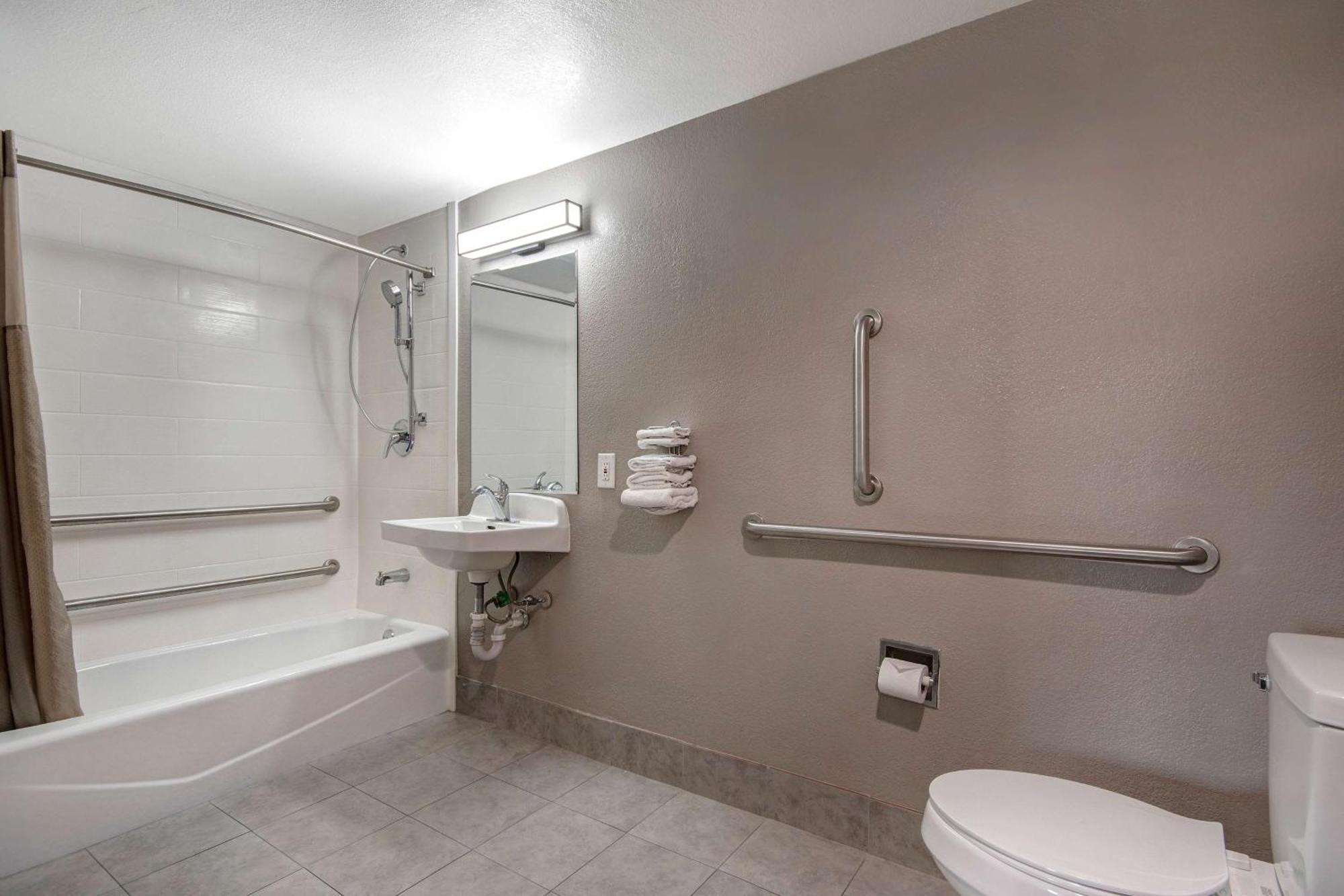 6 Tx Northwest Medical Center 3* San Antonio